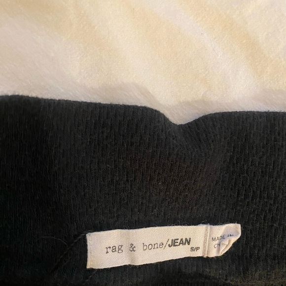 Black off the shoulder top - Picture 3 of 3